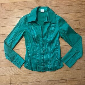 Emerald green satin-finish fitted blouse – XS